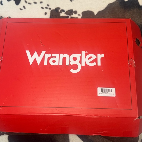 Wrangler Turquoise Geometric Women's Backpack ( good for diaper bag) - Picture 3 of 6